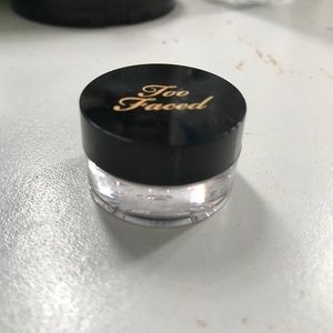 Too Faced glitter pigment
